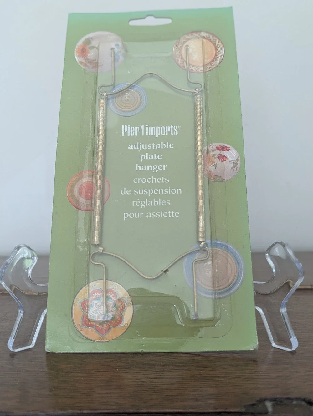 Pier 1 Imports Adjustable Plate Hanger - Brass Tone Set Of 3